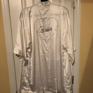 NWT Victoria’s Secret Bride Robe